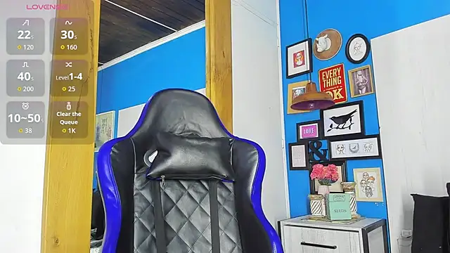 Drake Nassir4 online show from 10-14-25, 09:04