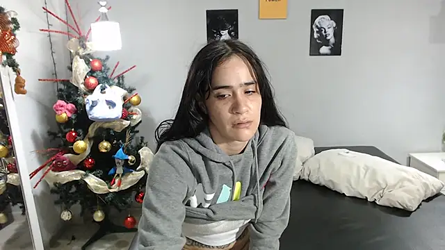 Snapshot of Kimandyuk chatting on 12-28-24, 08:47 Kimandyuk online show from 12-28-24, 08:47