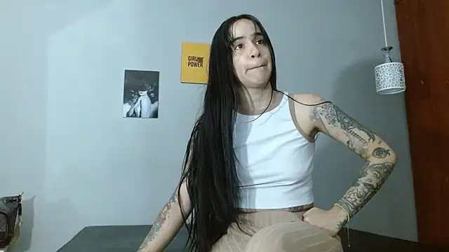 Snapshot of Kimandyuk chatting on 03-06-25, 05:54 Kimandyuk online show from 03-06-25, 05:54