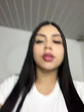 Snapshot of iam_ali1 chatting on 10-16-25, 04:57 iam ali1 online show from 10-16-25, 04:57