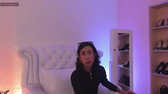 GabyPetit online show from 03-31-26, 07:47