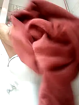 Snapshot of doggiepossession chatting on 02-26-25, 06:47 doggiepossession online show from 02-26-25, 06:47