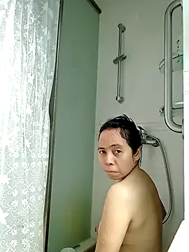 Snapshot of doggiepossession chatting on 02-27-25, 06:40 doggiepossession online show from 02-27-25, 06:40