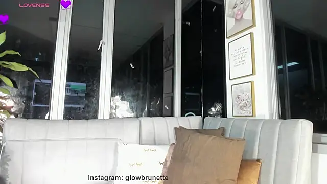 Megan Lim online show from 02-06-25, 10:37