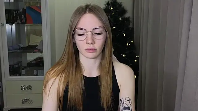 littlevildevil online show from 12-12-24, 11:18