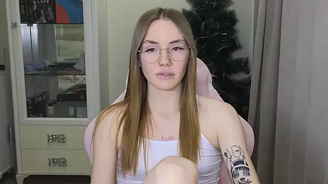 littlevildevil online show from 01-06-25, 11:51