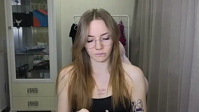 littlevildevil online show from 01-15-25, 11:10