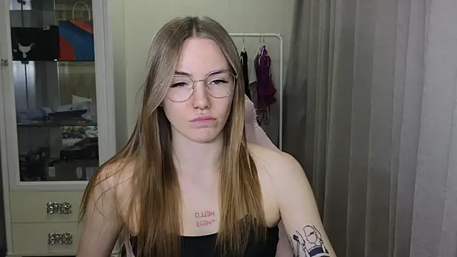 littlevildevil online show from 01-15-25, 02:13