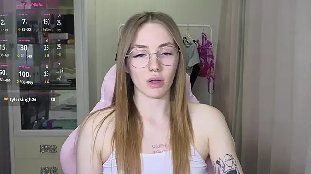 littlevildevil online show from 02-06-25, 10:48