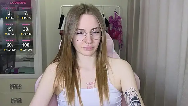 littlevildevil online show from 02-11-25, 09:31