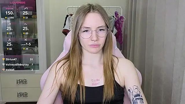 littlevildevil online show from 02-20-25, 02:13