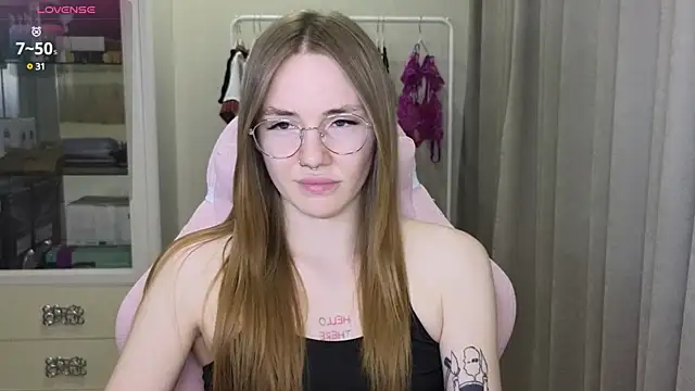 littlevildevil online show from 03-01-25, 02:34