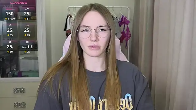 littlevildevil online show from 03-03-25, 12:05