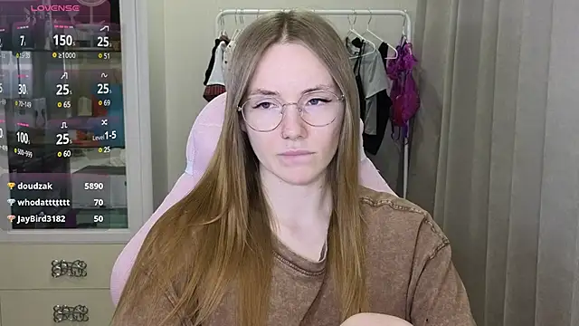 littlevildevil online show from 03-05-25, 02:23