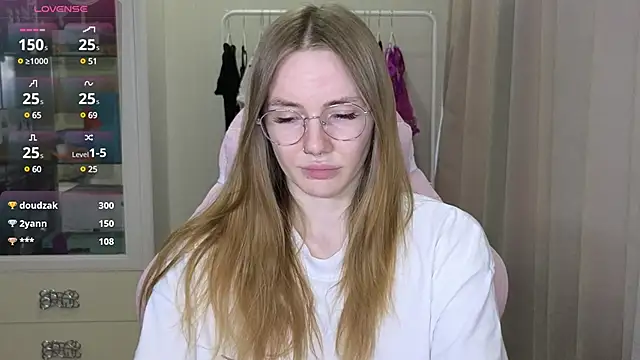 littlevildevil online show from 03-07-25, 02:23