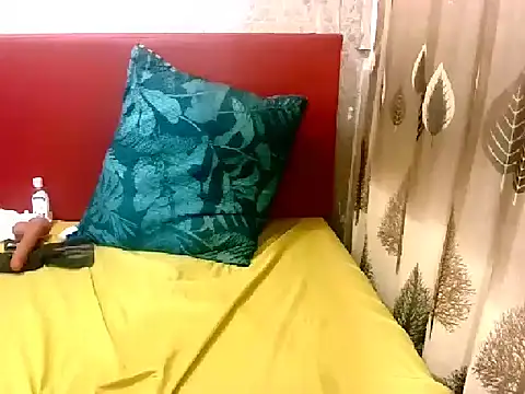 Snapshot of Indian_sunshine chatting on 09-15-25, 05:35 Indian sunshine online show from 09-15-25, 05:35