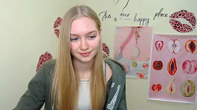 Snapshot of MademoiselleCl chatting on 12-15-24, 09:35 MademoiselleCl online show from 12-15-24, 09:35