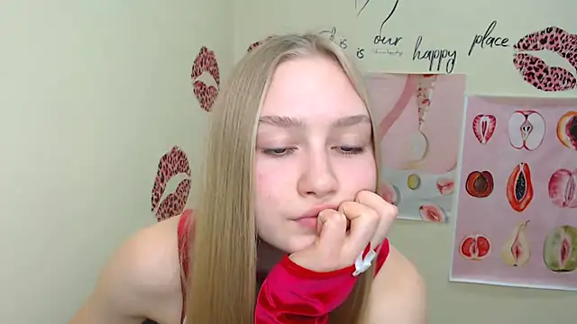 Snapshot of MademoiselleCl chatting on 12-26-24, 04:04 MademoiselleCl online show from 12-26-24, 04:04