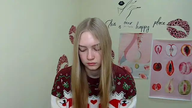 Snapshot of MademoiselleCl chatting on 01-18-25, 07:28 MademoiselleCl online show from 01-18-25, 07:28