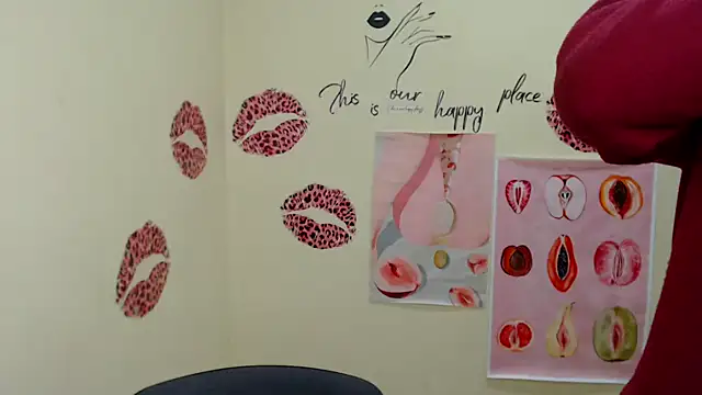 Snapshot of MademoiselleCl chatting on 01-25-25, 06:45 MademoiselleCl online show from 01-25-25, 06:45