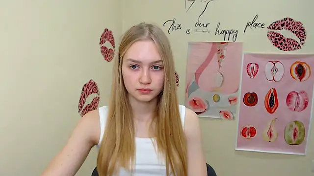 Snapshot of MademoiselleCl chatting on 02-02-25, 07:20 MademoiselleCl online show from 02-02-25, 07:20