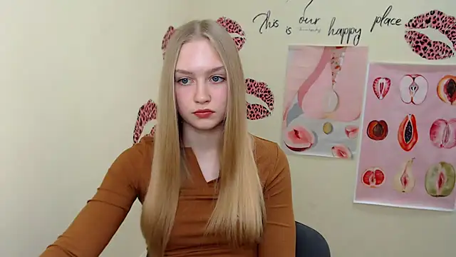 Snapshot of MademoiselleCl chatting on 02-05-25, 10:08 MademoiselleCl online show from 02-05-25, 10:08