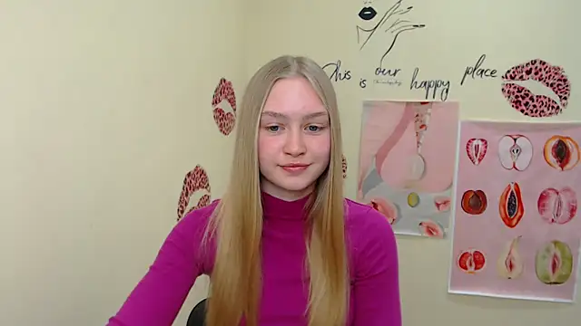 Snapshot of MademoiselleCl chatting on 02-14-25, 12:14 MademoiselleCl online show from 02-14-25, 12:14