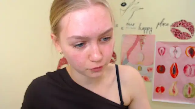 Snapshot of MademoiselleCl chatting on 02-18-25, 06:59 MademoiselleCl online show from 02-18-25, 06:59