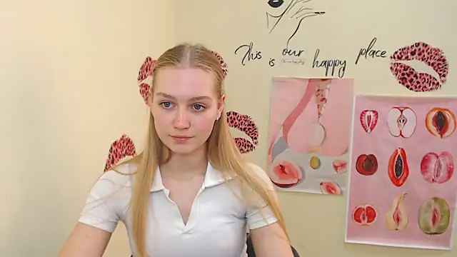 Snapshot of MademoiselleCl chatting on 02-27-25, 01:38 MademoiselleCl online show from 02-27-25, 01:38