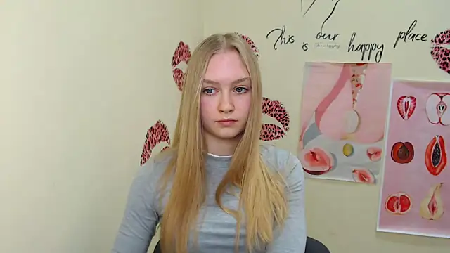 Snapshot of MademoiselleCl chatting on 03-02-25, 10:14 MademoiselleCl online show from 03-02-25, 10:14