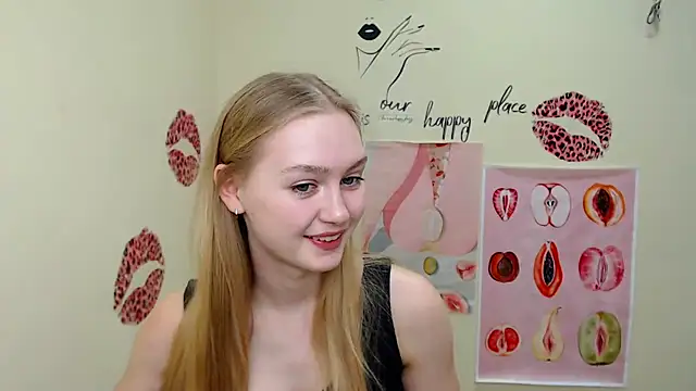 Snapshot of MademoiselleCl chatting on 03-09-25, 11:36 MademoiselleCl online show from 03-09-25, 11:36