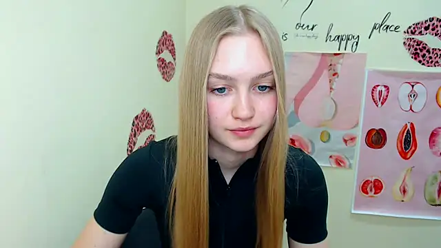 Snapshot of MademoiselleCl chatting on 03-15-25, 01:51 MademoiselleCl online show from 03-15-25, 01:51