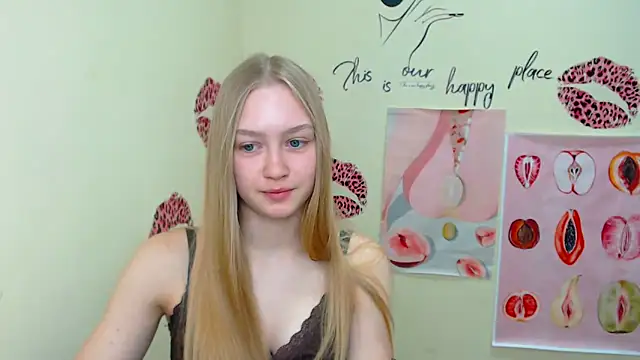 Snapshot of MademoiselleCl chatting on 03-22-25, 07:25 MademoiselleCl online show from 03-22-25, 07:25