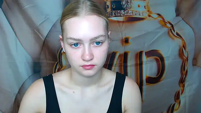 Snapshot of MademoiselleCl chatting on 09-12-25, 06:13 MademoiselleCl online show from 09-12-25, 06:13