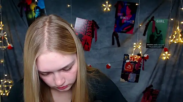 MademoiselleCl online show from 12-13-25, 08:04