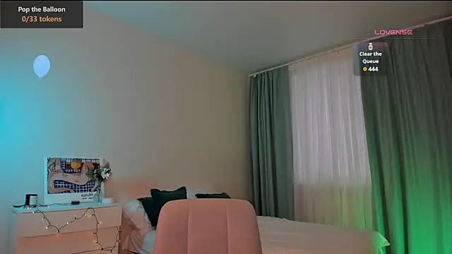 Oh My Dianee online show from 01-04-25, 07:34