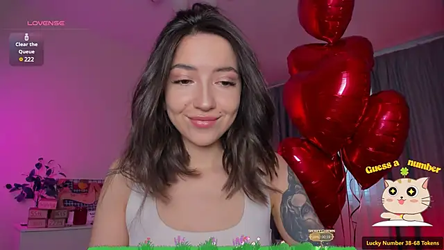 Oh My Dianee online show from 02-14-25, 07:17