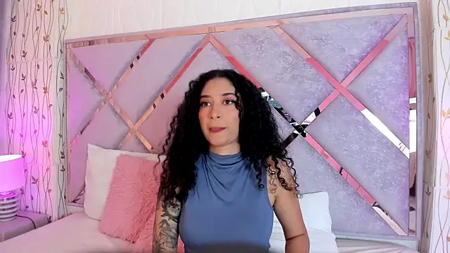  lanna jhonson  online show from 01-29-25, 11:30