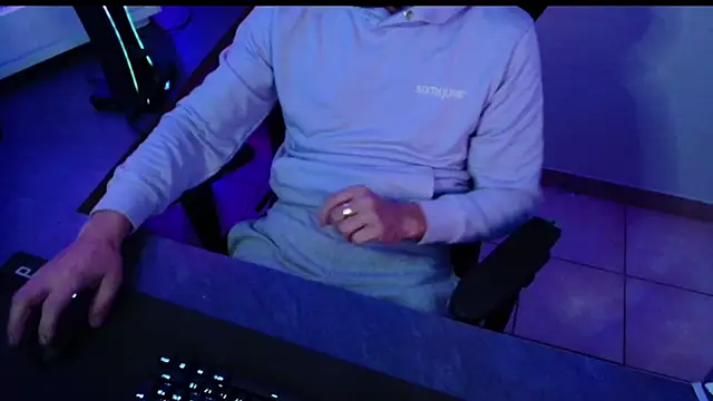 Vlad230323 online show from 12-04-24, 04:16