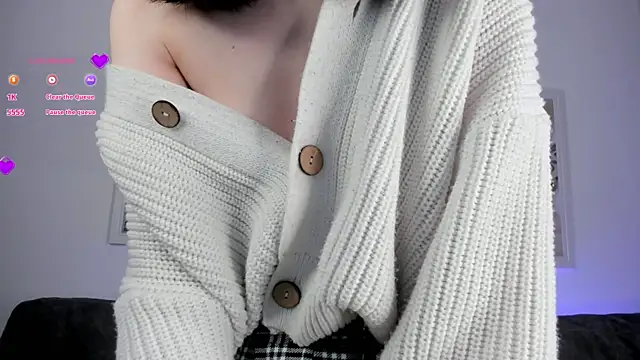 Snapshot of GillianDowdey chatting on 02-14-25, 01:34 GillianDowdey online show from 02-14-25, 01:34