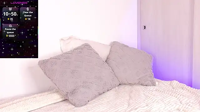 Snapshot of Nix_Taylor chatting on 02-17-25, 08:47 Nix Taylor online show from 02-17-25, 08:47