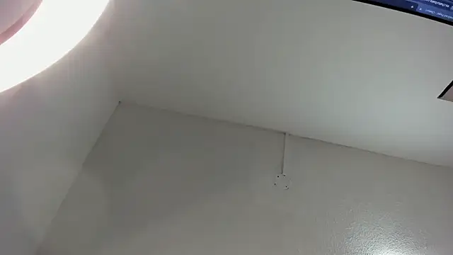 Snapshot of Lizz_Luna chatting on 10-03-25, 01:41 Lizz Luna online show from 10-03-25, 01:41