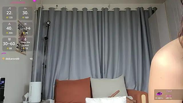 Snapshot of Youth3_ chatting on 01-18-25, 01:29 Youth3 online show from 01-18-25, 01:29