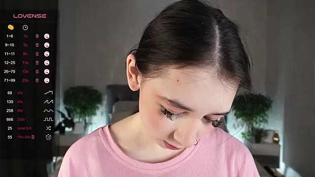 AislyEmbury online show from 02-08-25, 07:38