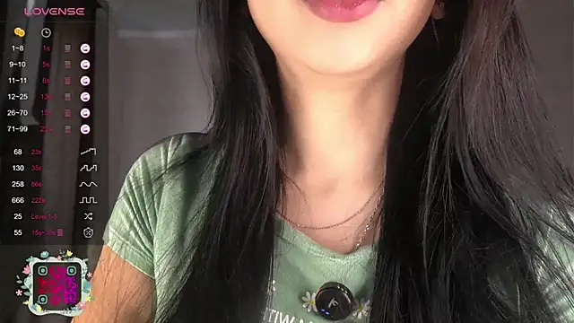 AislyEmbury online show from 10-21-25, 06:03