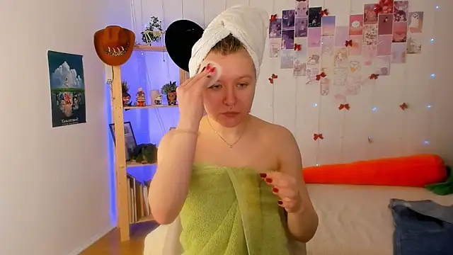 Snapshot of leazy_peazy chatting on 03-20-25, 09:04 leazy peazy online show from 03-20-25, 09:04