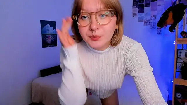 Snapshot of leazy_peazy chatting on 10-03-25, 06:43 leazy peazy online show from 10-03-25, 06:43