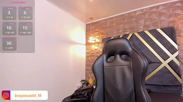 Ian Castillo  online show from 01-11-26, 01:27