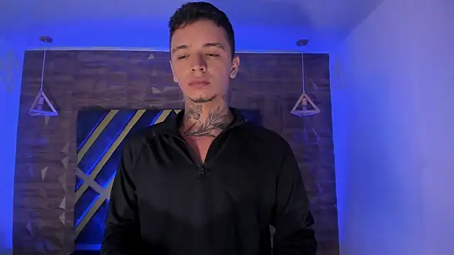Ian Castillo  online show from 05-06-26, 05:35