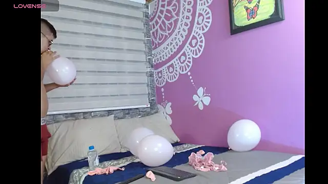 Snapshot of AntonellaAndNoah chatting on 01-09-26, 10:55 AntonellaAndNoah online show from 01-09-26, 10:55